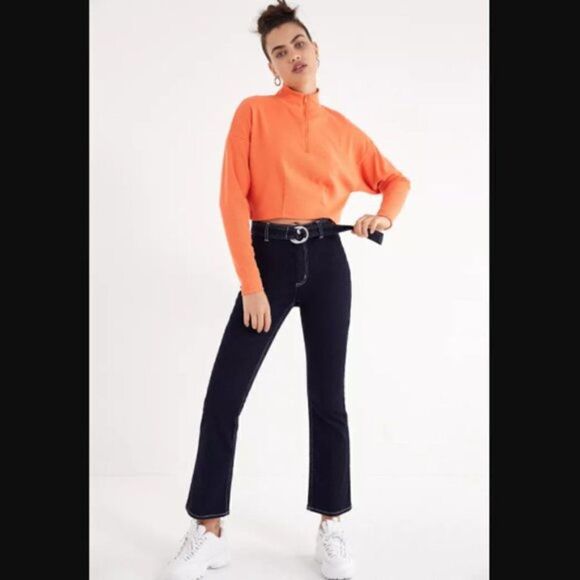 BDG Urban Outfitters High Rise Crop Kick Flare Belted Jeans Size 29 - Picture 2 of 10